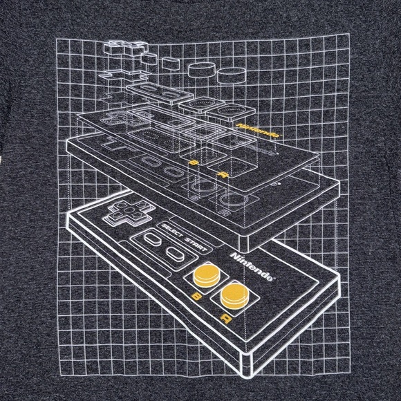 Nintendo T Shirt Size Small Unisex Grey Old School Controller - Picture 3 of 4
